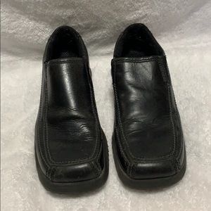 Men’s black dress shoes